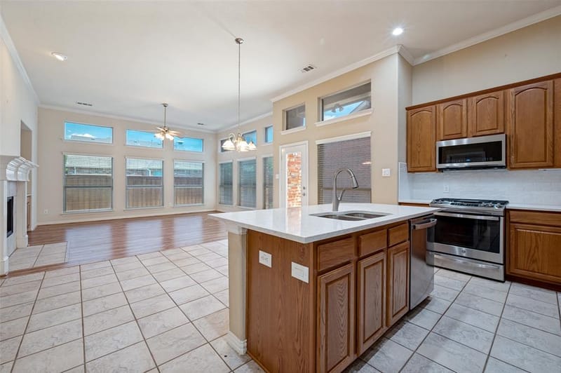 4582 ROCK CREEK Lane, Frisco TX 75034 - Photo 24