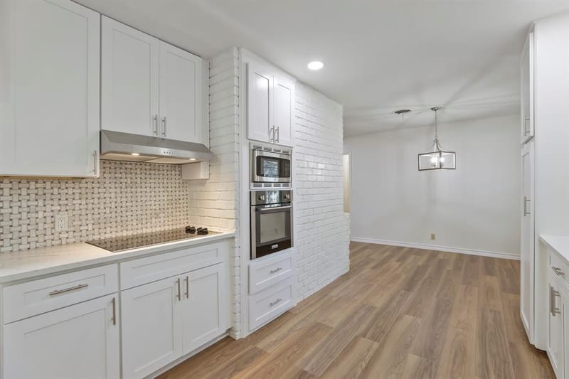 624 Hillview Drive, Hurst TX 76054 - Photo 13