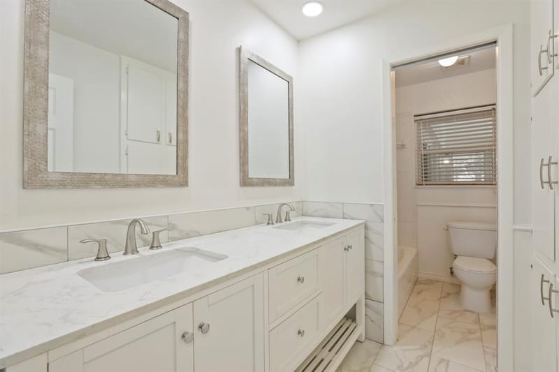 624 Hillview Drive, Hurst TX 76054 - Photo 25