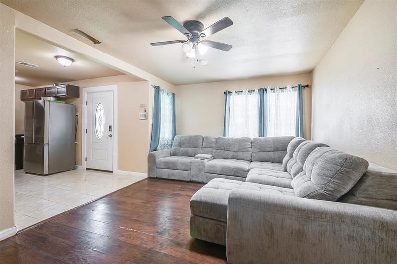 3624 Hardeman Street, Fort Worth TX 76119 - Photo 10