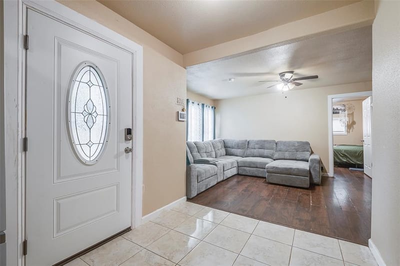 3624 Hardeman Street, Fort Worth TX 76119 - Photo 4