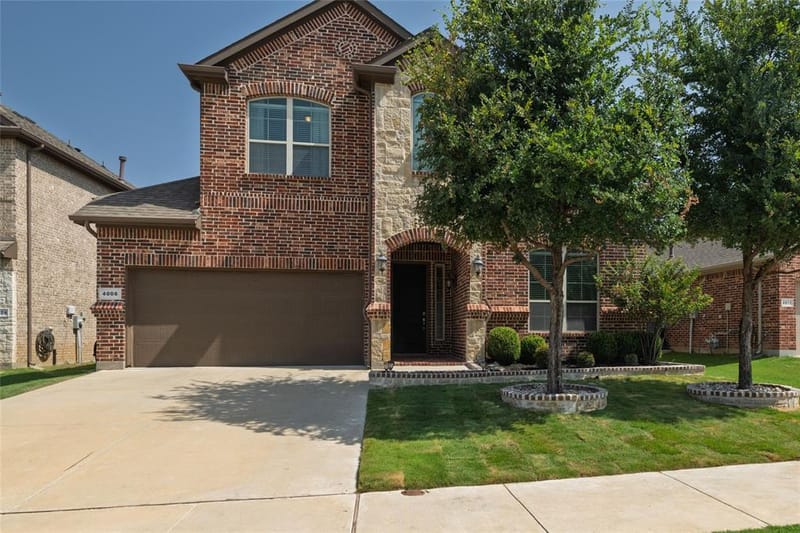 4008 Knollbrook Lane, Fort Worth TX 76137