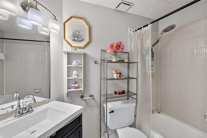 5550 Spring Valley Road # G24, Dallas TX 75254 - Photo 8