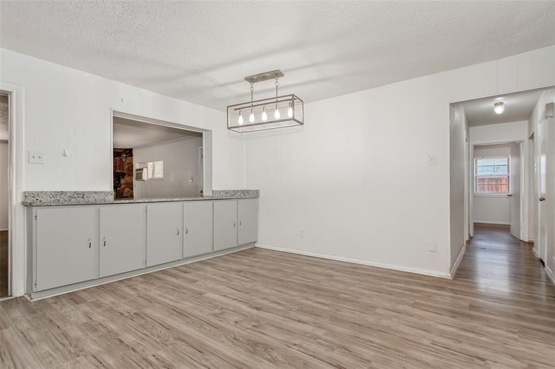 3009 W 11th Street, Irving TX 75060 - Photo 9