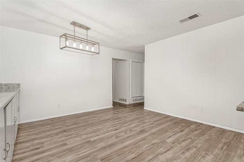 3009 W 11th Street, Irving TX 75060 - Photo 10