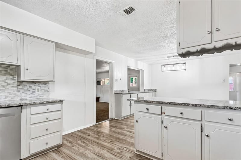 3009 W 11th Street, Irving TX 75060 - Photo 18