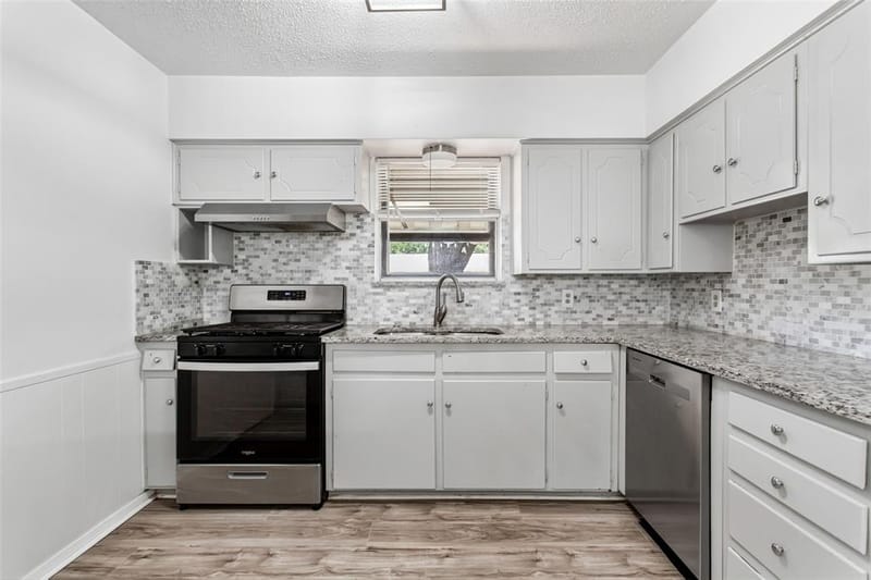 3009 W 11th Street, Irving TX 75060 - Photo 15