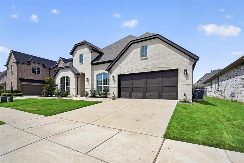 713 Sandbox Drive, Little Elm TX 76227 - Photo 2
