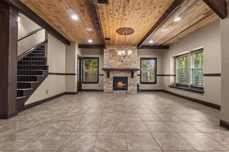 3030 Weisenberger Drive, Dallas TX 75212 - Photo 2