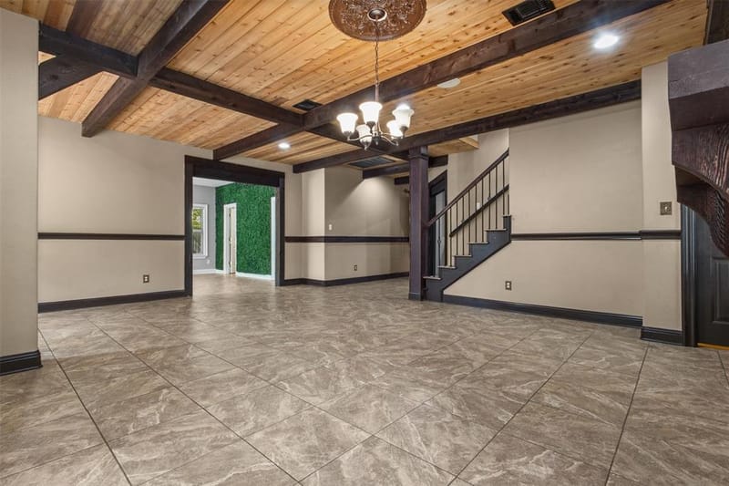 3030 Weisenberger Drive, Dallas TX 75212 - Photo 3
