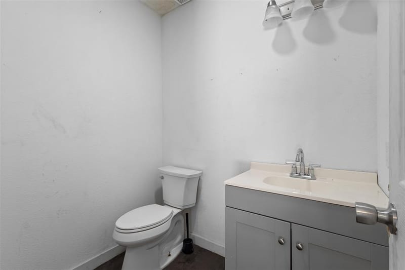 3030 Weisenberger Drive, Dallas TX 75212 - Photo 28