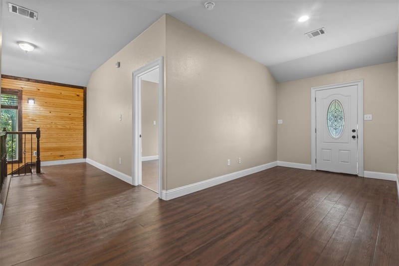 3030 Weisenberger Drive, Dallas TX 75212 - Photo 15