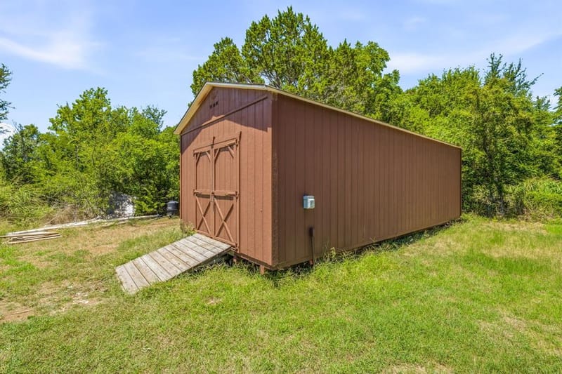 570 Armadillo Court, Granbury TX 76049 - Photo 24