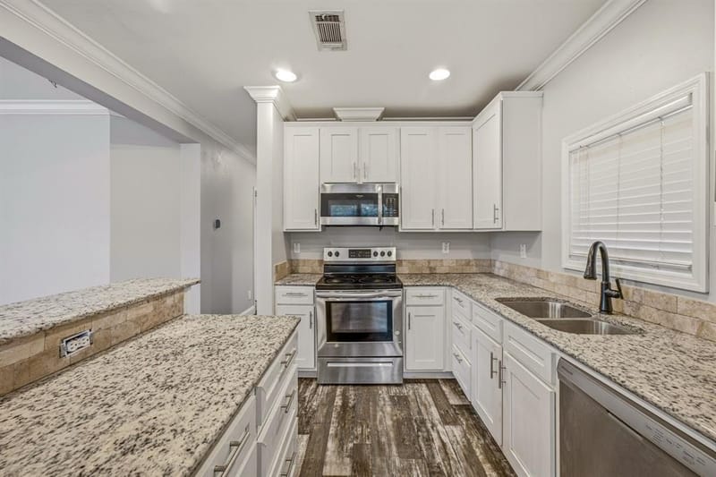 570 Armadillo Court, Granbury TX 76049 - Photo 8