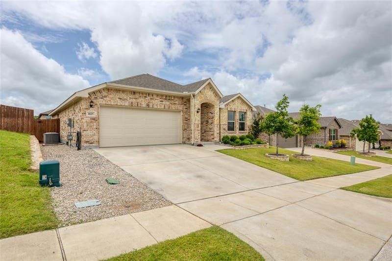 1825 Agarito Drive, Weatherford TX 76086 - Photo 32