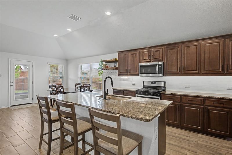 1825 Agarito Drive, Weatherford TX 76086 - Photo 9