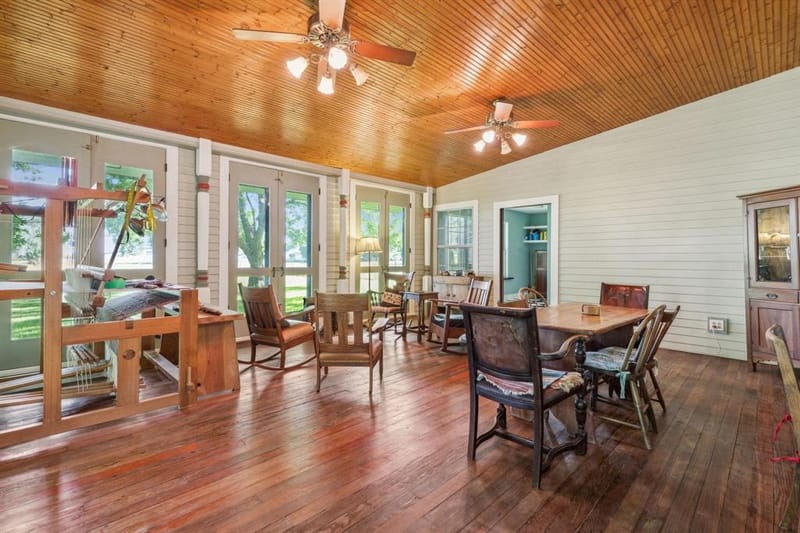 405 W Clifton Street, Pilot Point TX 76258 - Photo 8