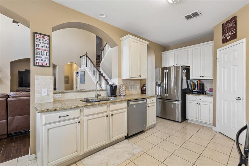 468 Willowlake Drive, Little Elm TX 75068 - Photo 4