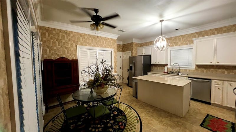 608 Linden Street, Shreveport LA 71104 - Photo 7