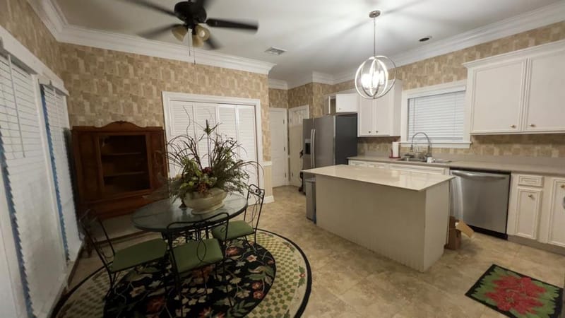 608 Linden Street, Shreveport LA 71104 - Photo 4