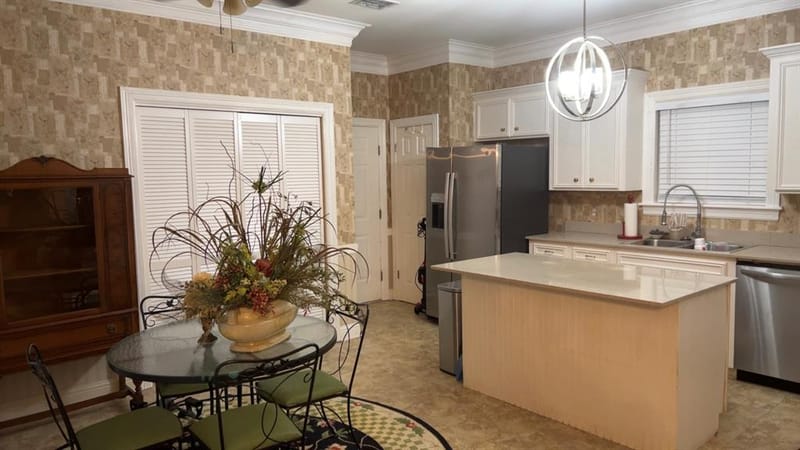 608 Linden Street, Shreveport LA 71104 - Photo 8