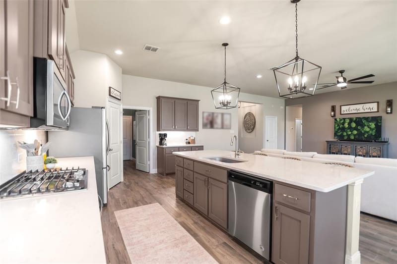 1215 Alderwood Drive, Justin TX 76247 - Photo 12