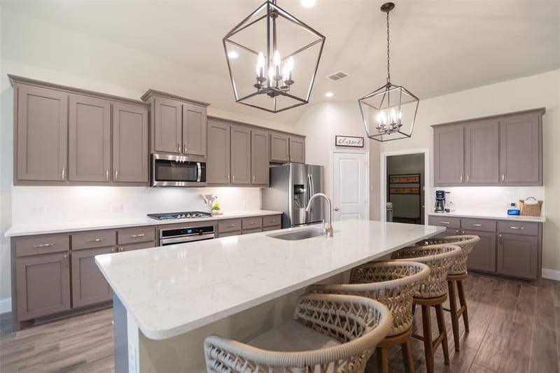 1215 Alderwood Drive, Justin TX 76247 - Photo 14