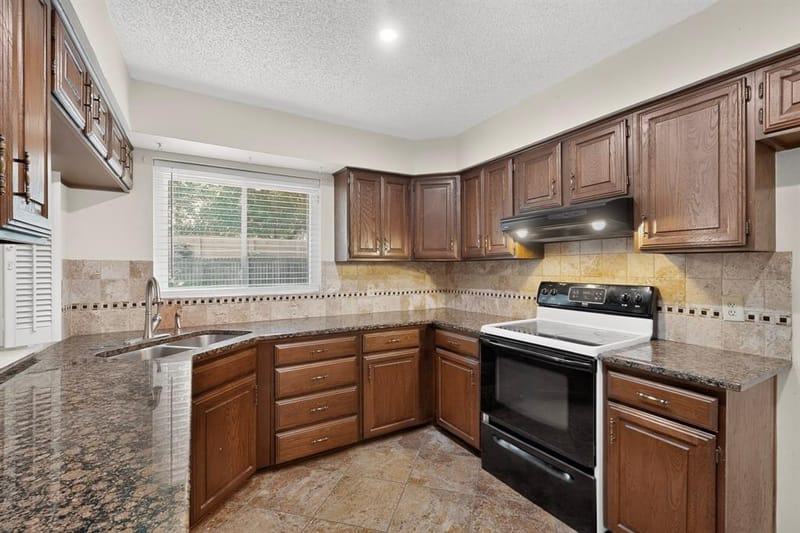 7305 Southridge Trail, Fort Worth TX 76133 - Photo 7