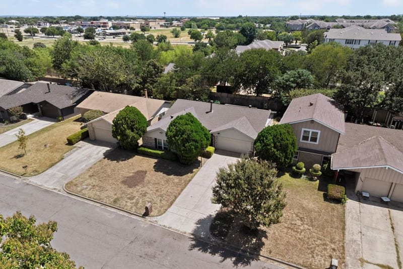 7305 Southridge Trail, Fort Worth TX 76133 - Photo 3