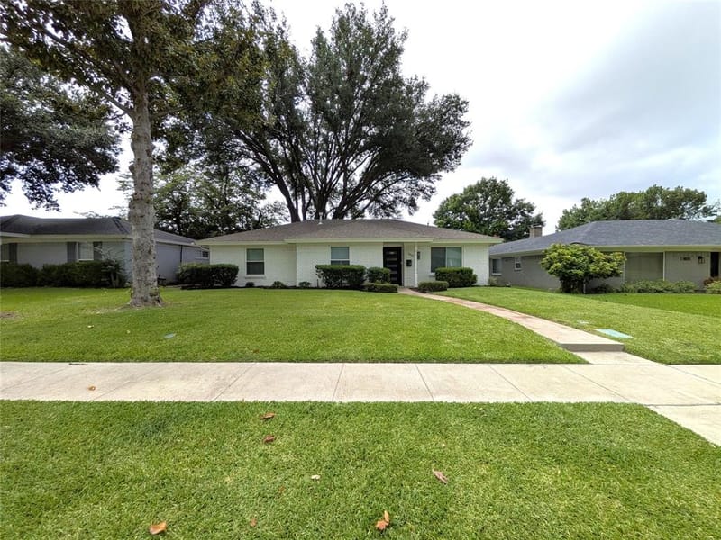 1400 Oakhill Drive, Plano TX 75075 - Photo 2