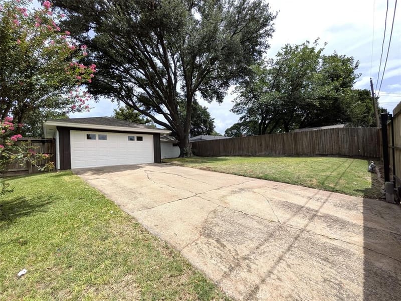 1400 Oakhill Drive, Plano TX 75075 - Photo 33