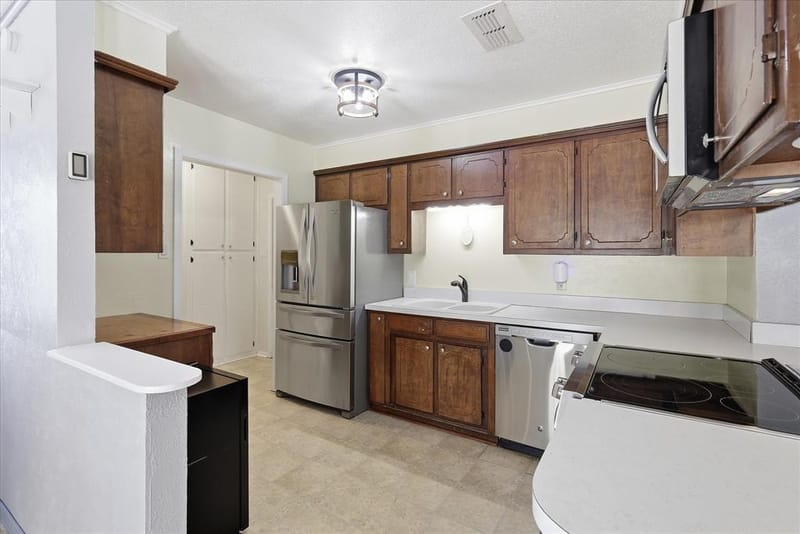 892 Highland Circle, Springtown TX 76082 - Photo 6