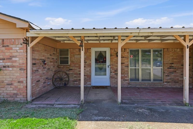 892 Highland Circle, Springtown TX 76082 - Photo 7