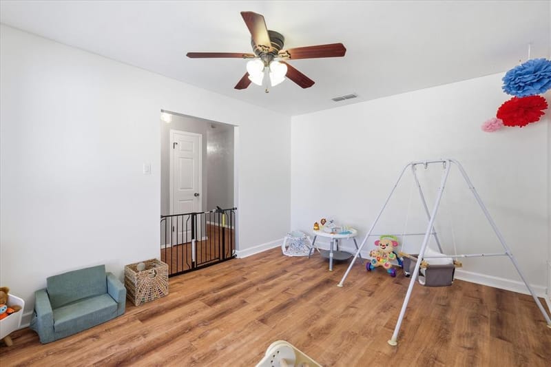 892 Highland Circle, Springtown TX 76082 - Photo 9