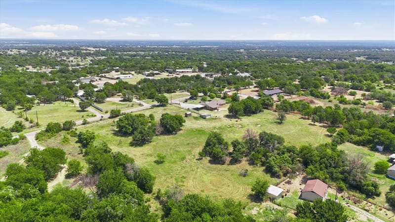 892 Highland Circle, Springtown TX 76082 - Photo 38