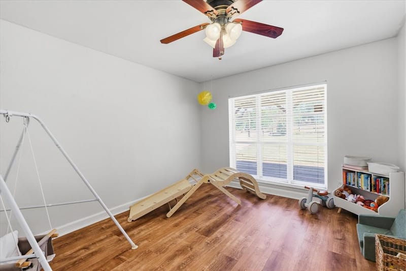 892 Highland Circle, Springtown TX 76082 - Photo 10