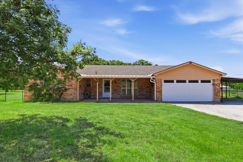 892 Highland Circle, Springtown TX 76082 - Photo 40