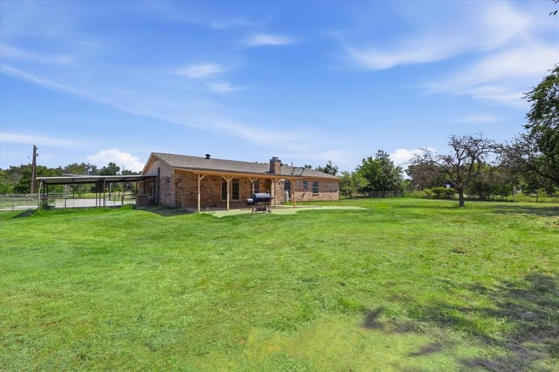 892 Highland Circle, Springtown TX 76082 - Photo 31
