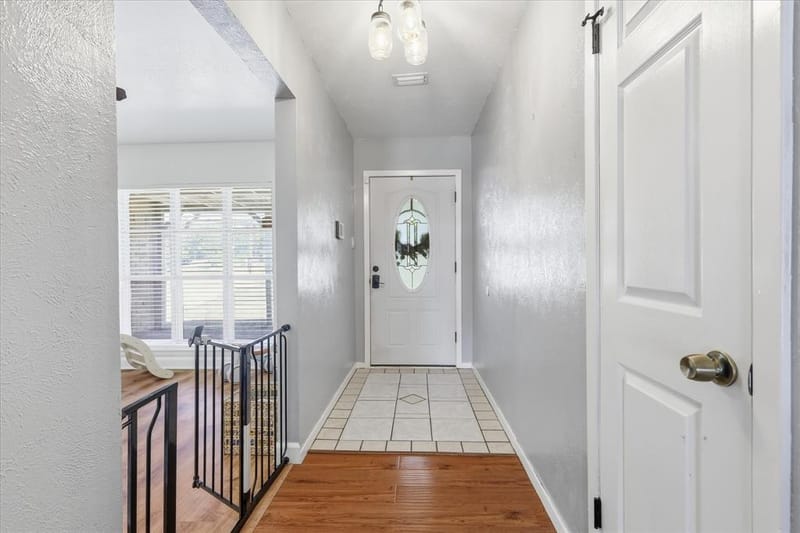 892 Highland Circle, Springtown TX 76082 - Photo 8