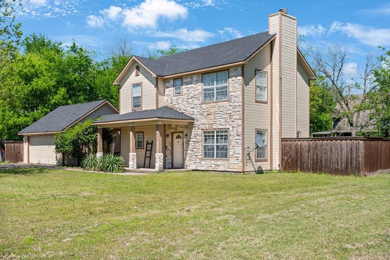 487 S Waco Street, Van Alstyne TX 75495 - Photo 3