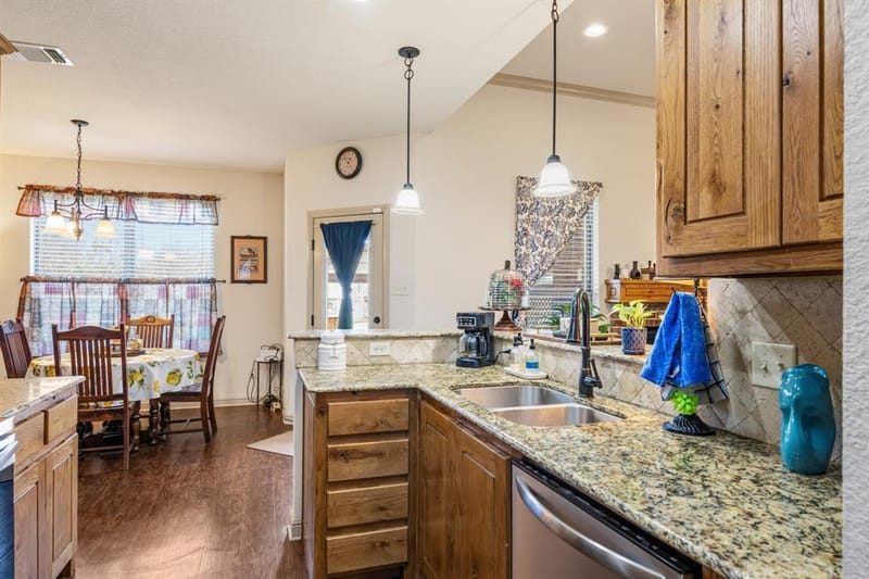 169 Savannah Drive, Weatherford TX 76087 - Photo 15