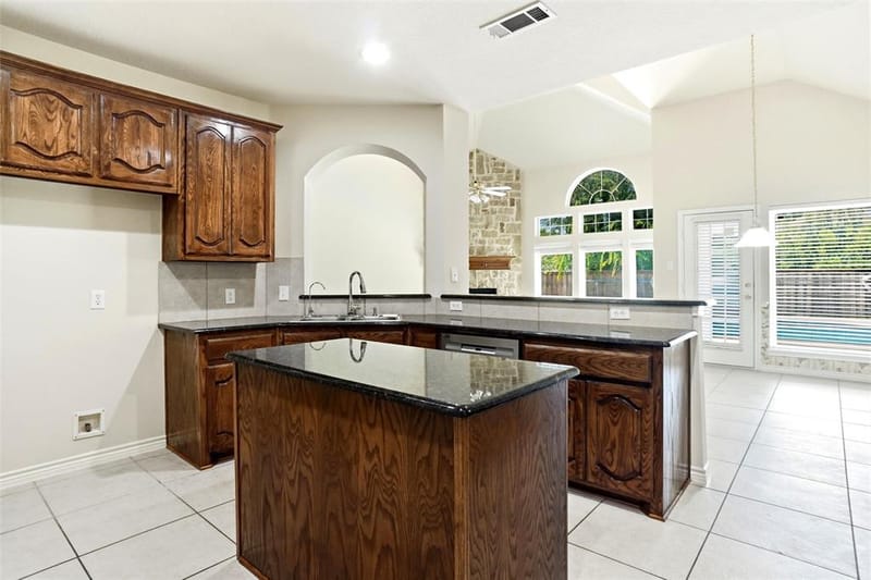 5231 Woodfield Drive, Grand Prairie TX 75052 - Photo 16