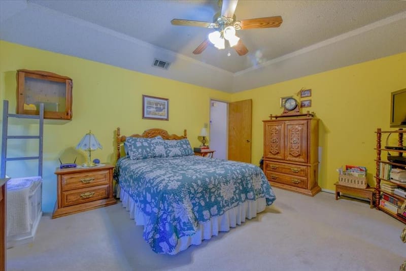 212 Cindy Street S, Keller TX 76248 - Photo 11