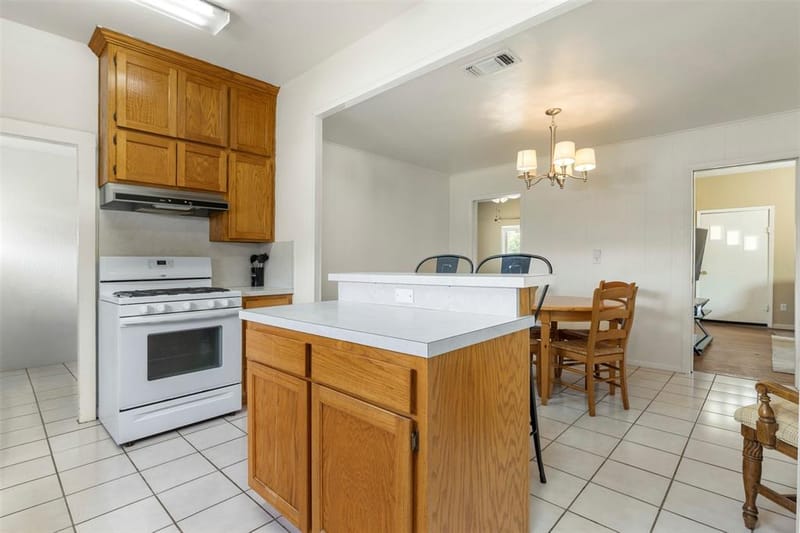 602 E Broadway Street, Prosper TX 75078 - Photo 9