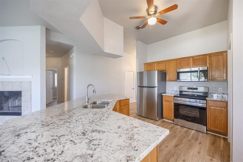 128 Hilltop Drive, Anna TX 75409 - Photo 10