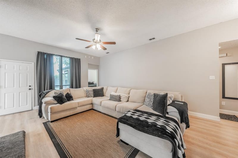 9948 Pack Saddle Trail, Fort Worth TX 76108 - Photo 6