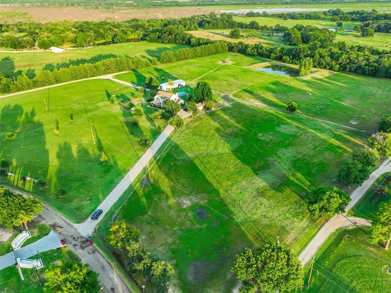 1880 County Road 2610, Bonham TX 75418 - Photo 8