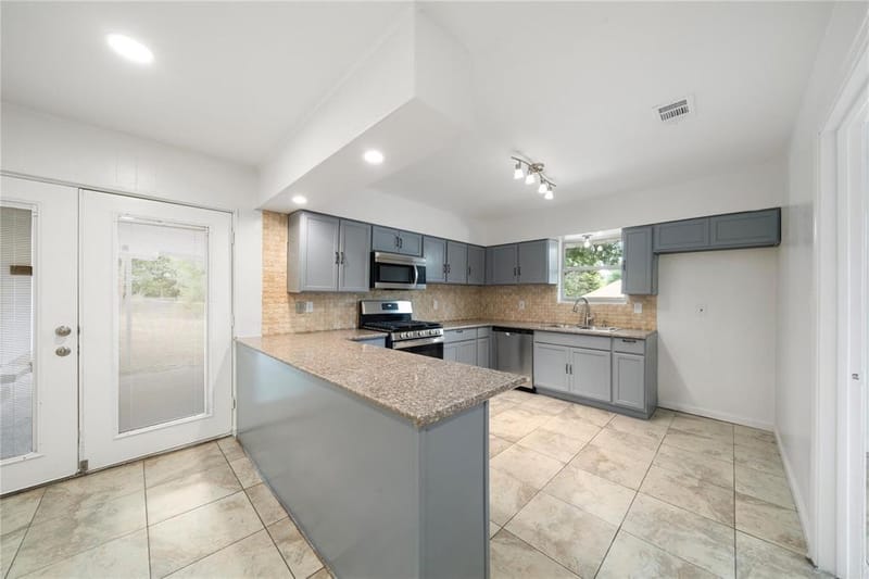 3707 Kimball Ridge Court, Dallas TX 75233 - Photo 8