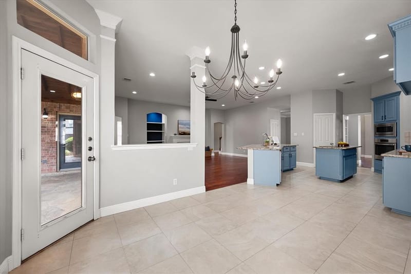 1815 Lakes Edge Boulevard, Mansfield TX 76063 - Photo 17