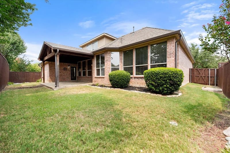 1815 Lakes Edge Boulevard, Mansfield TX 76063 - Photo 35